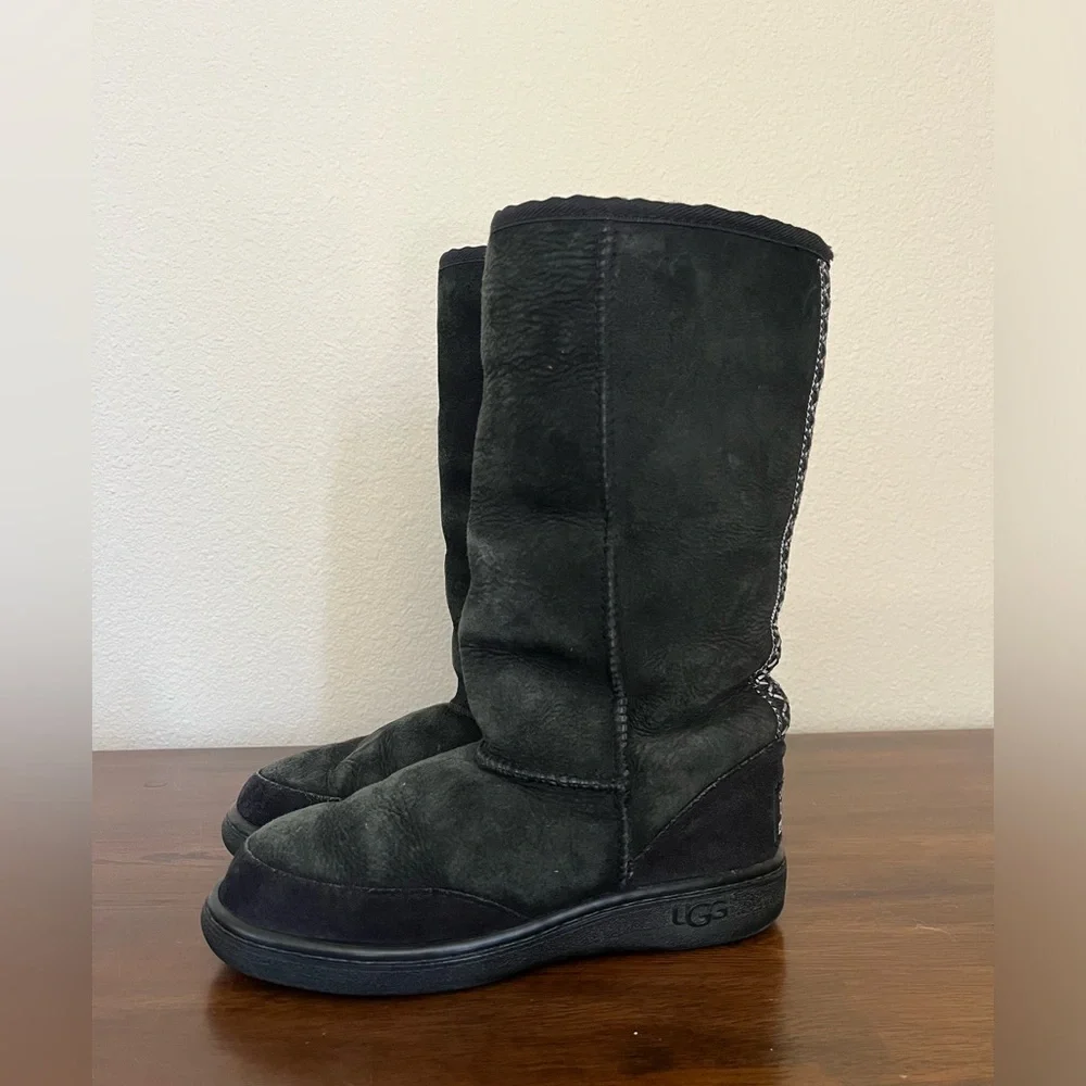 Vtg Original UGG Australia Boots Black Suede Shearling Embroidered Stitching